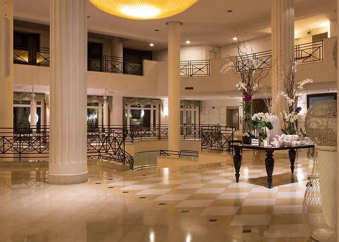 Savoy & Spa - Preferred s & ResortsAlbergo